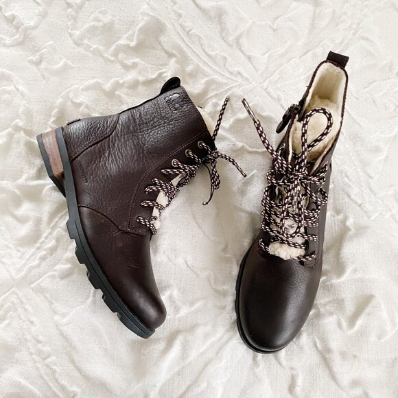 Sorel Emelie Lace Cozy Boot Size 7.5 New - Picture 4 of 10